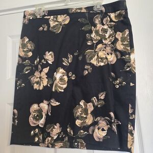 J Crew Classic Floral Pencil Skirt in Black and Blush NWT
